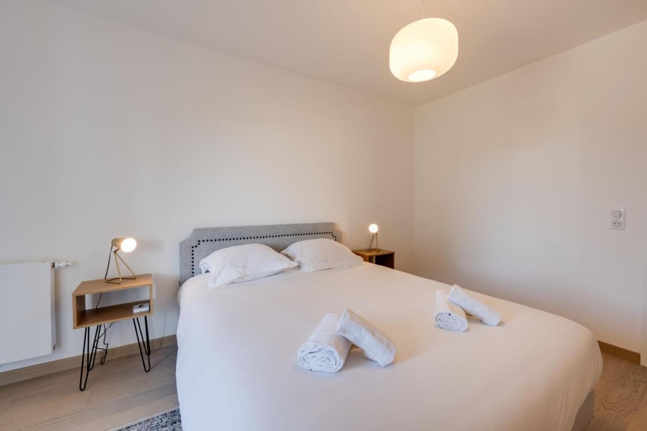 Le Paradis - Beautiful T2 Ideally Located With Garage *